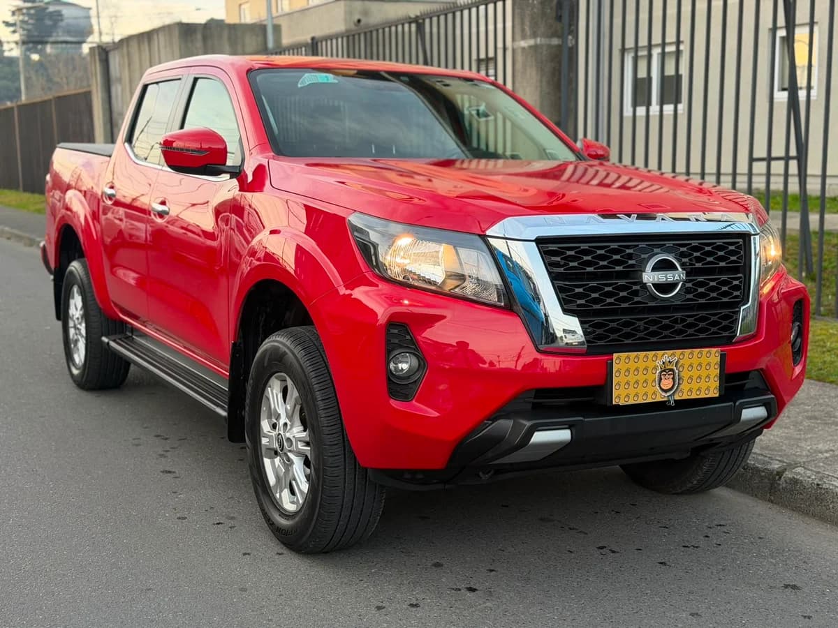 NISSAN NAVARA D CAB 2.3 XE DIESEL 4X4 DOB.CAB. MT 4P 2024 - Imagen 1