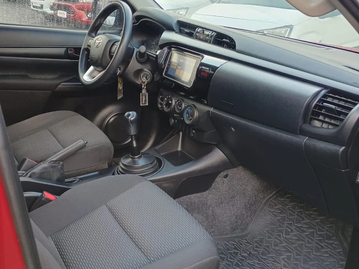 TOYOTA HI LUX D CAB 4X4 2.4 4x4 2021 - Imagen 4