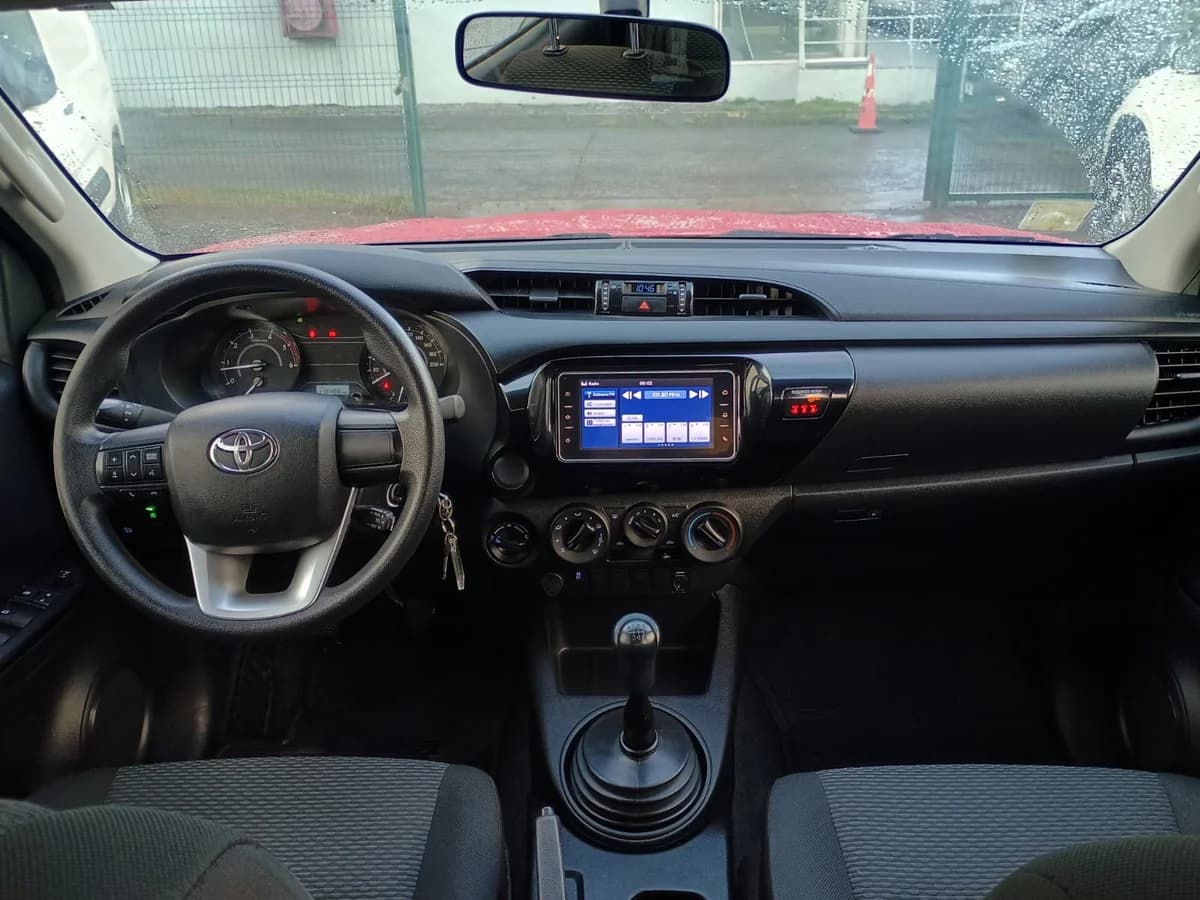 TOYOTA HI LUX D CAB 4X4 2.4 4x4 2021 - Imagen 5