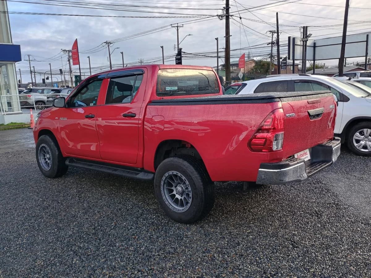 TOYOTA HI LUX D CAB 4X4 2.4 4x4 2021 - Imagen 10
