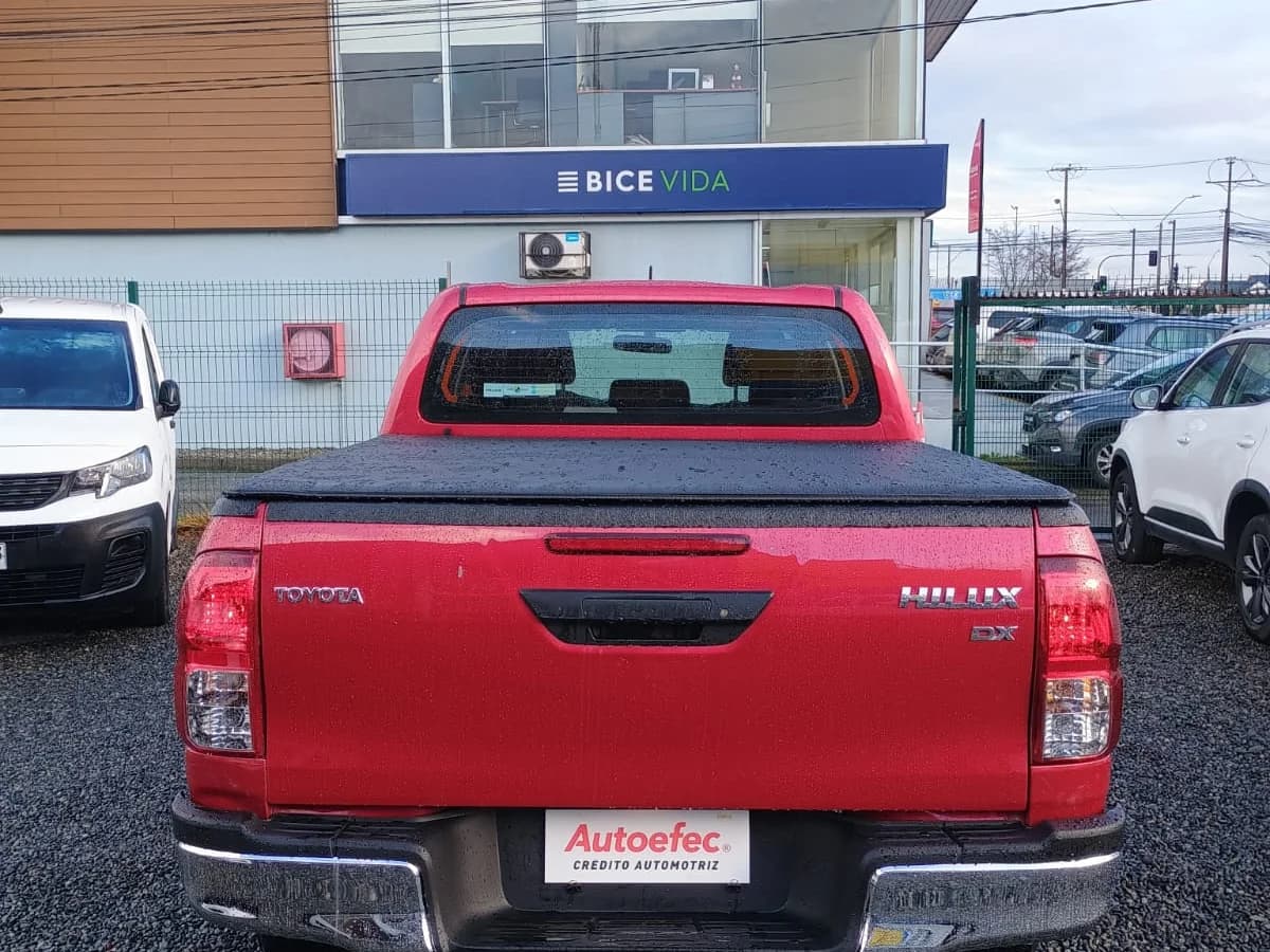 TOYOTA HI LUX D CAB 4X4 2.4 4x4 2021 - Imagen 11