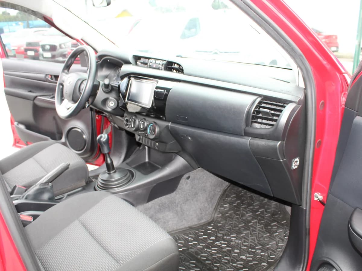 TOYOTA Hilux 4x4 2021 - Imagen 5