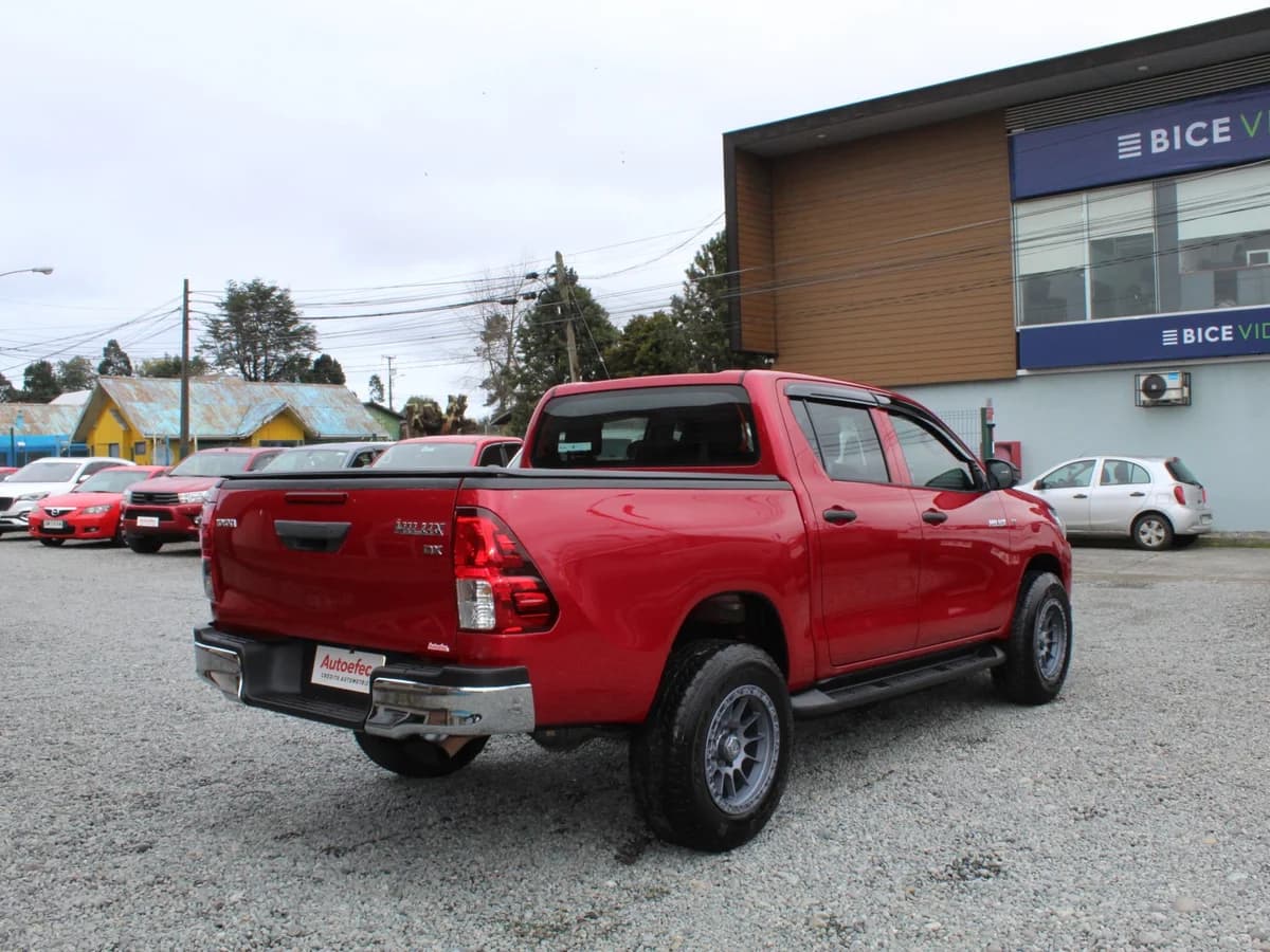 TOYOTA Hilux 4x4 2021 - Imagen 8