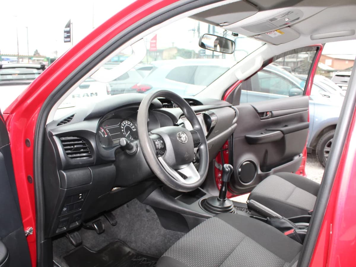 TOYOTA Hilux 4x4 2021 - Imagen 10