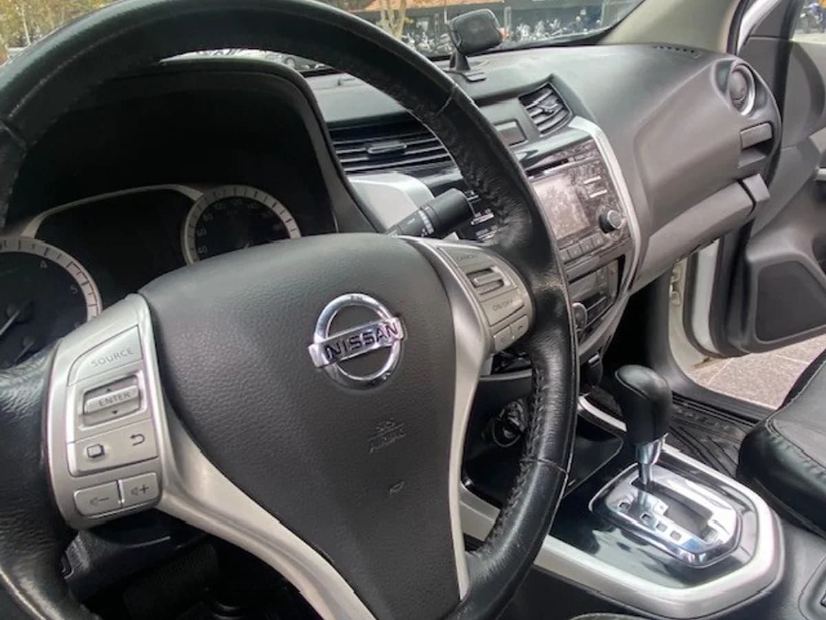 NISSAN NP300 4x4 2.3 Autom. 2019 - Imagen 15