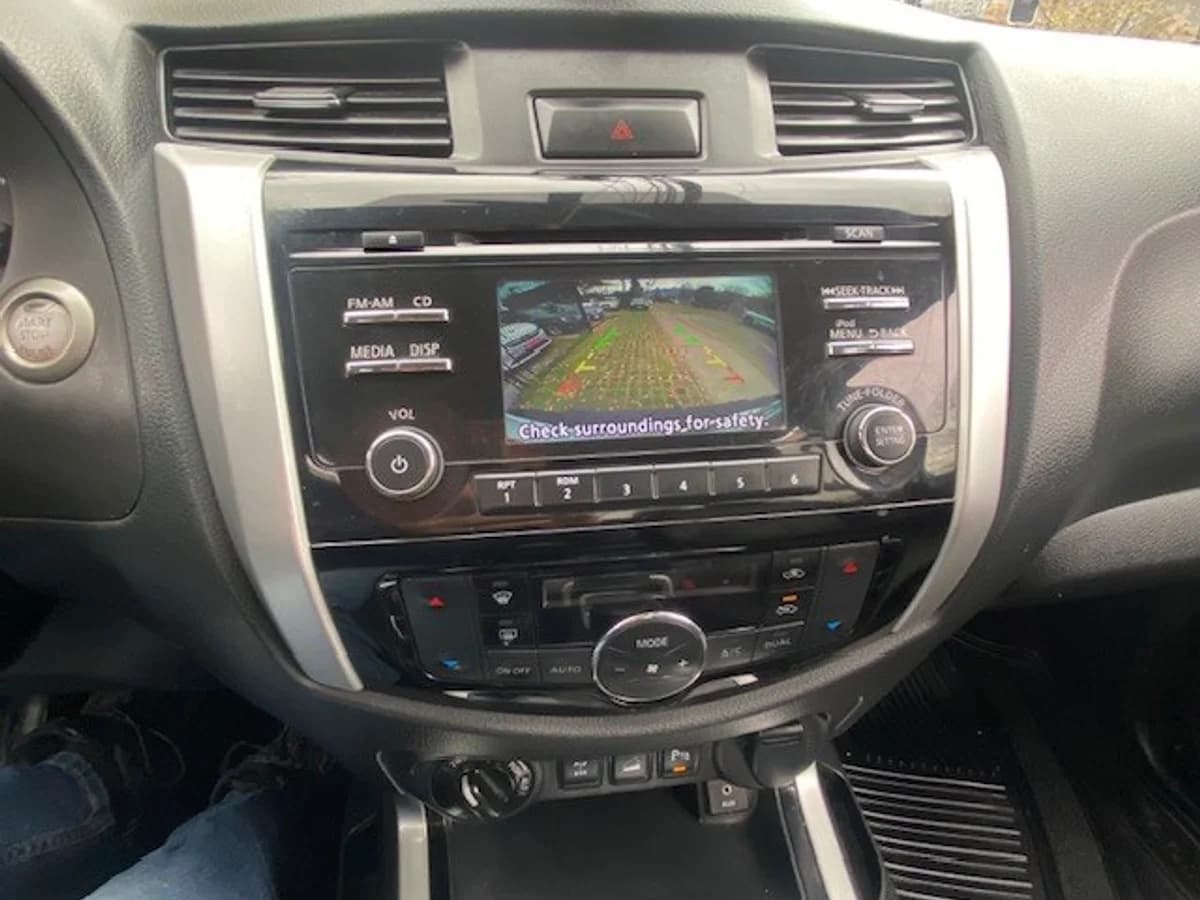 NISSAN NP300 4x4 2.3 Autom. 2019 - Imagen 23
