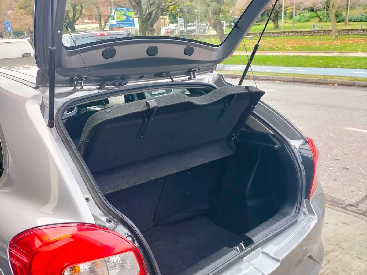 Su Suzuki 1.4 HB 2022 - Imagen 4