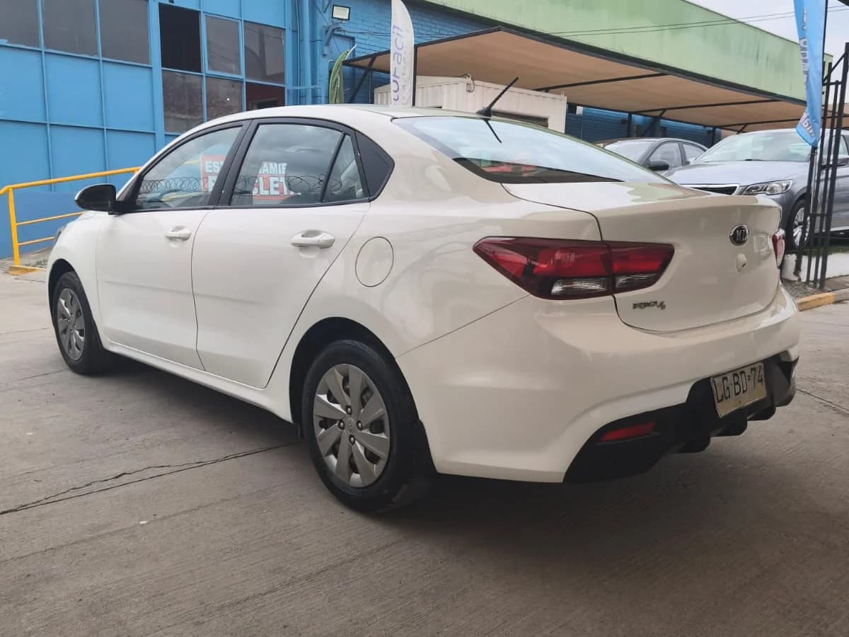 KIA RIO 4 LX 1.4 LX 2019 - Imagen 3
