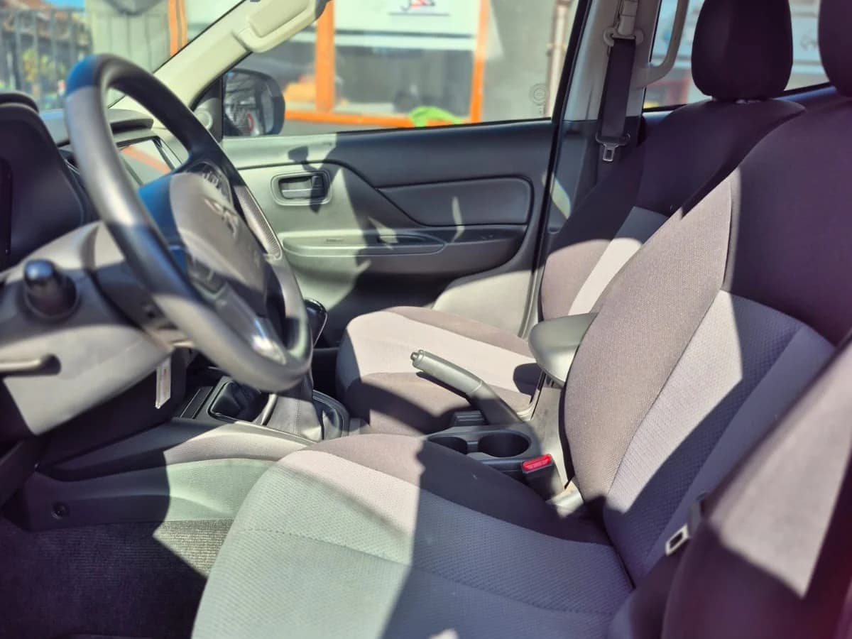 MITSUBISHI l200 KATANA CRT 2.4 DIESEL 4X2 2022 - Imagen 7