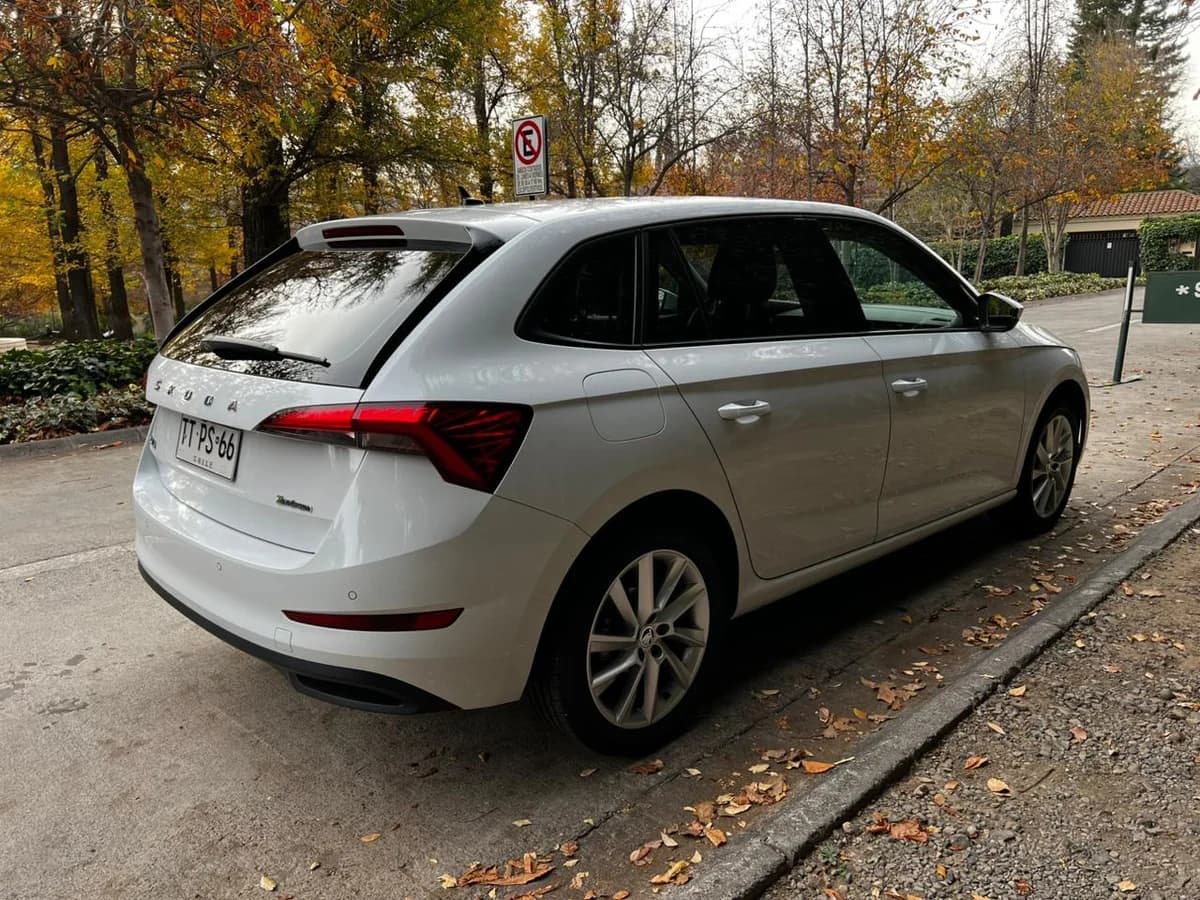 SKODA SCALA 1.5L TURBO TSI AMBITION AUT DSG7 AÑO 2024 - Imagen 10