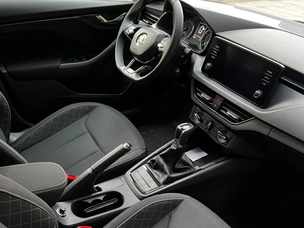 SKODA SCALA 1.5L TURBO TSI AMBITION AUT DSG7 AÑO 2024 - Imagen 24