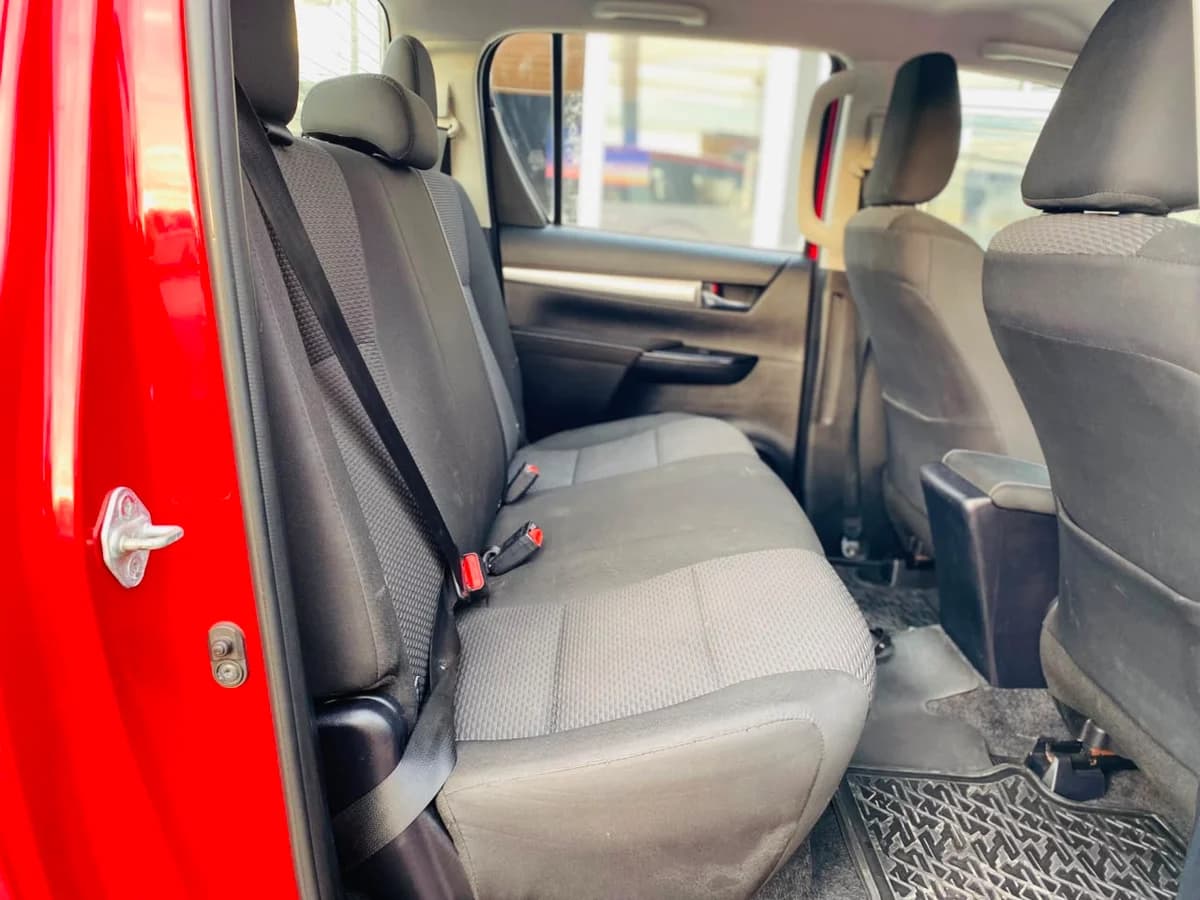 TOYOTA HILUX SR 2.8L 2021 - Imagen 6