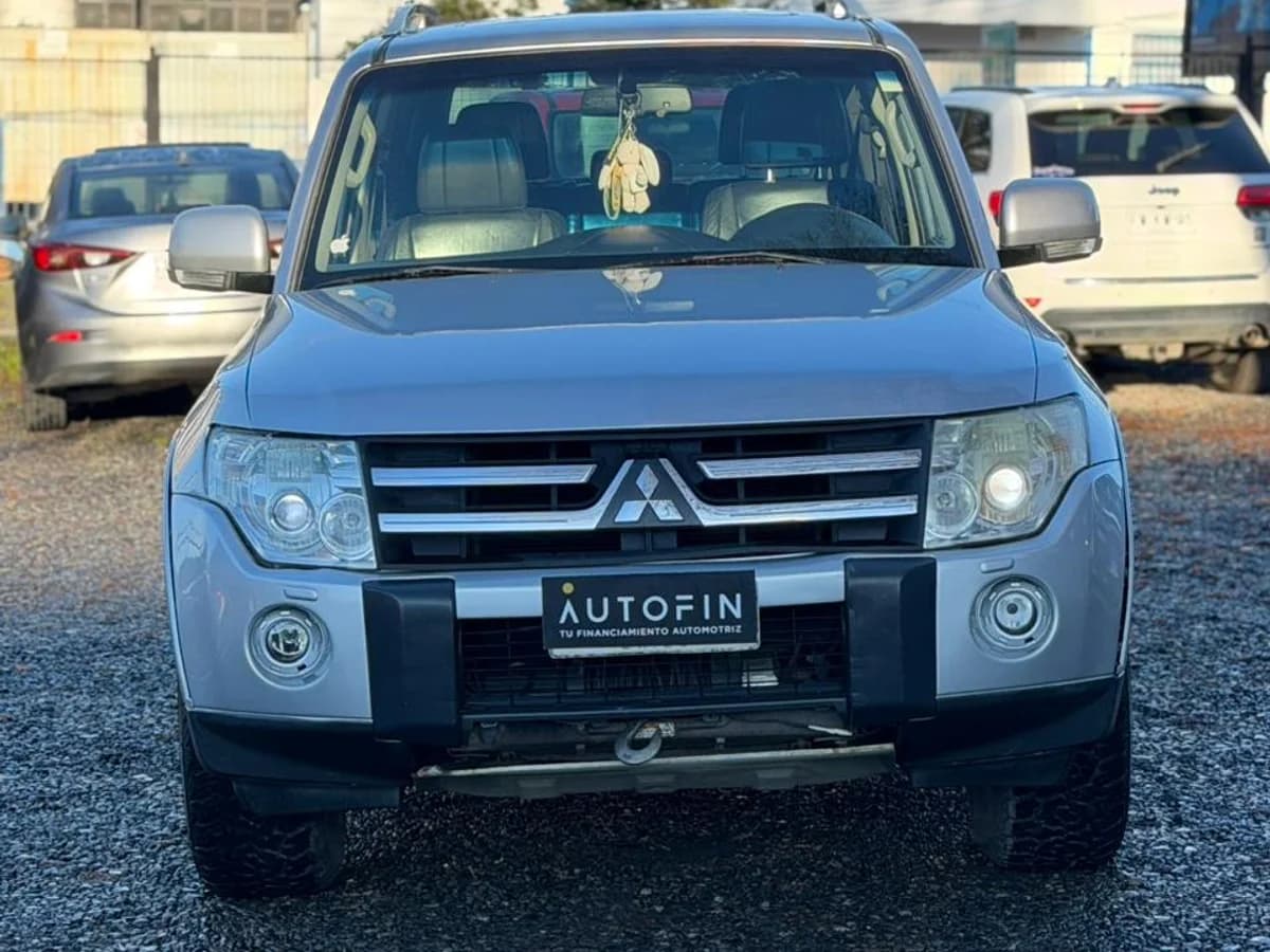 MITSUBISHI MONTERO 3.2 AUT 3.2 CR DIESEL 4X4 AT 3P 2011 - Imagen 2