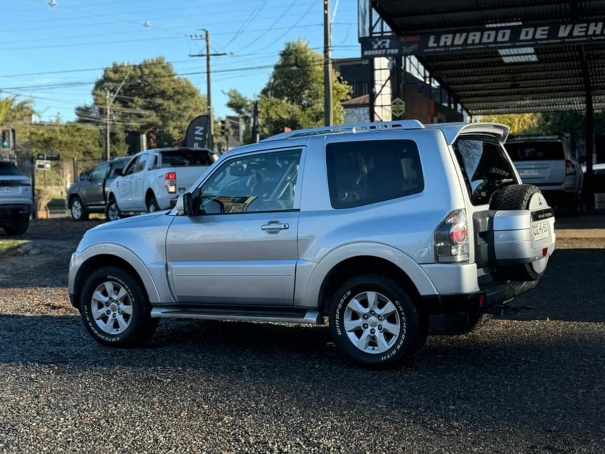 MITSUBISHI MONTERO 3.2 AUT 3.2 CR DIESEL 4X4 AT 3P 2011 - Imagen 16