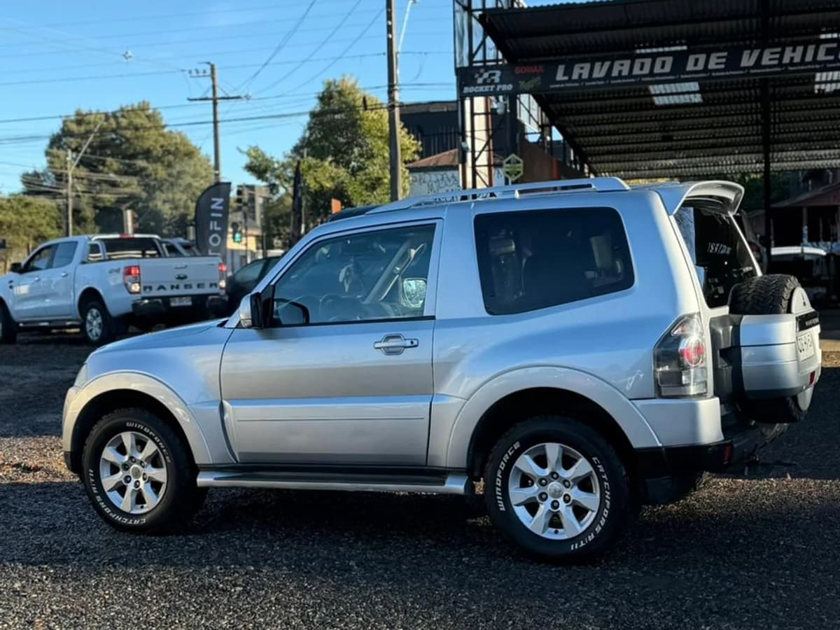 MITSUBISHI MONTERO 3.2 AUT 3.2 CR DIESEL 4X4 AT 3P 2011 - Imagen 17