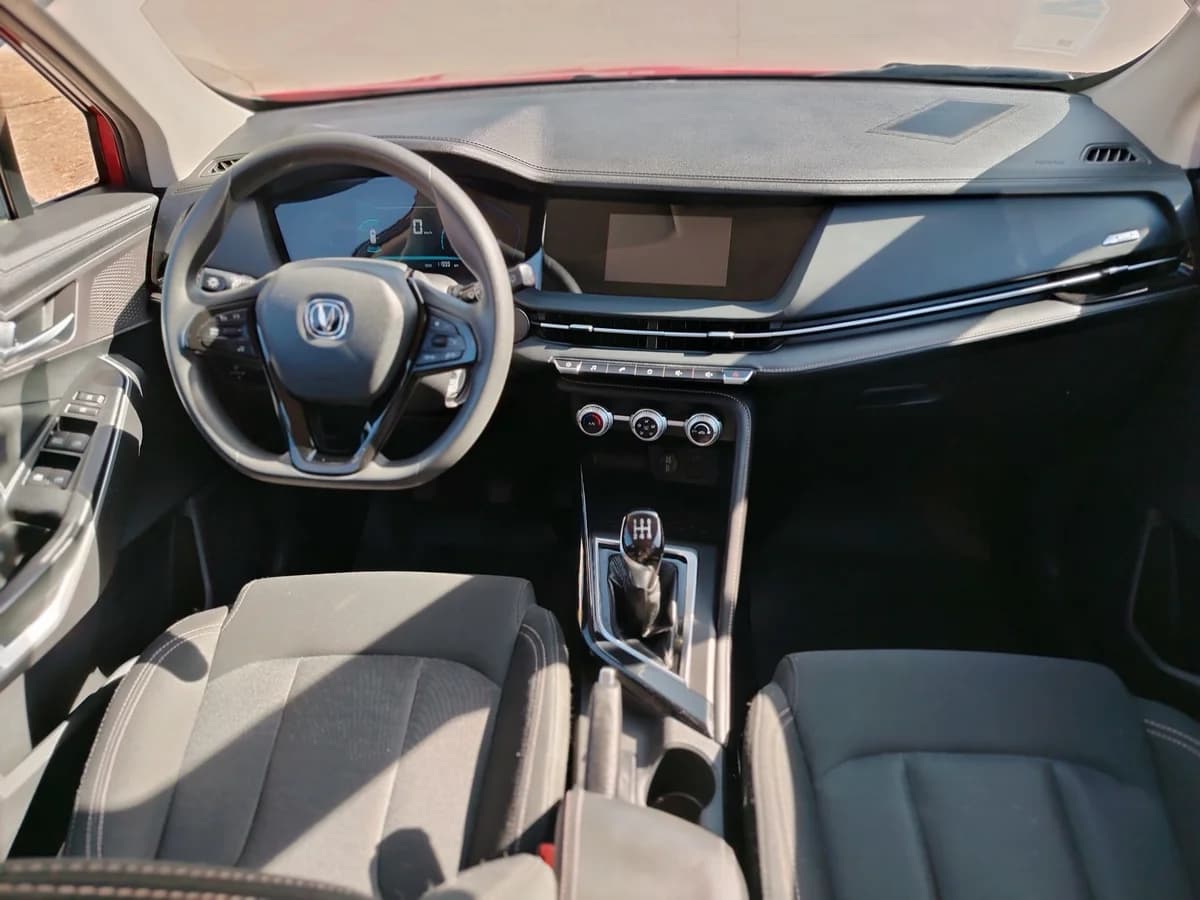 CHANGAN NEW CS15 HB 1.5 1.5 COMFORT 4X2 MT 5P 2025 - Imagen 15