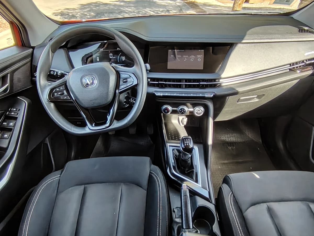 CHANGAN NEW CS15 HB 1.5 1.5 COMFORT 4X2 MT 5P 2025 - Imagen 16