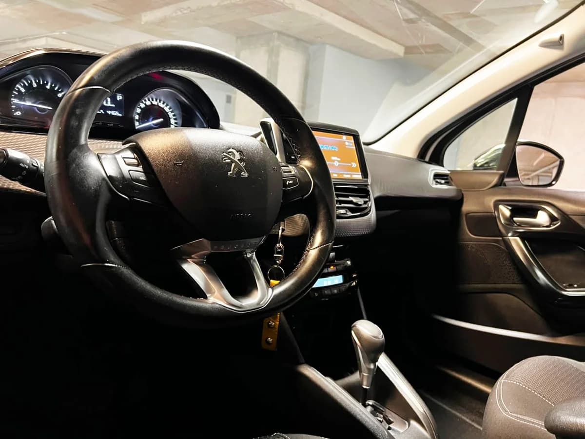 PEUGEOT 208 ALLURE 1.2 ALLURE 1.2 2018 - Imagen 9