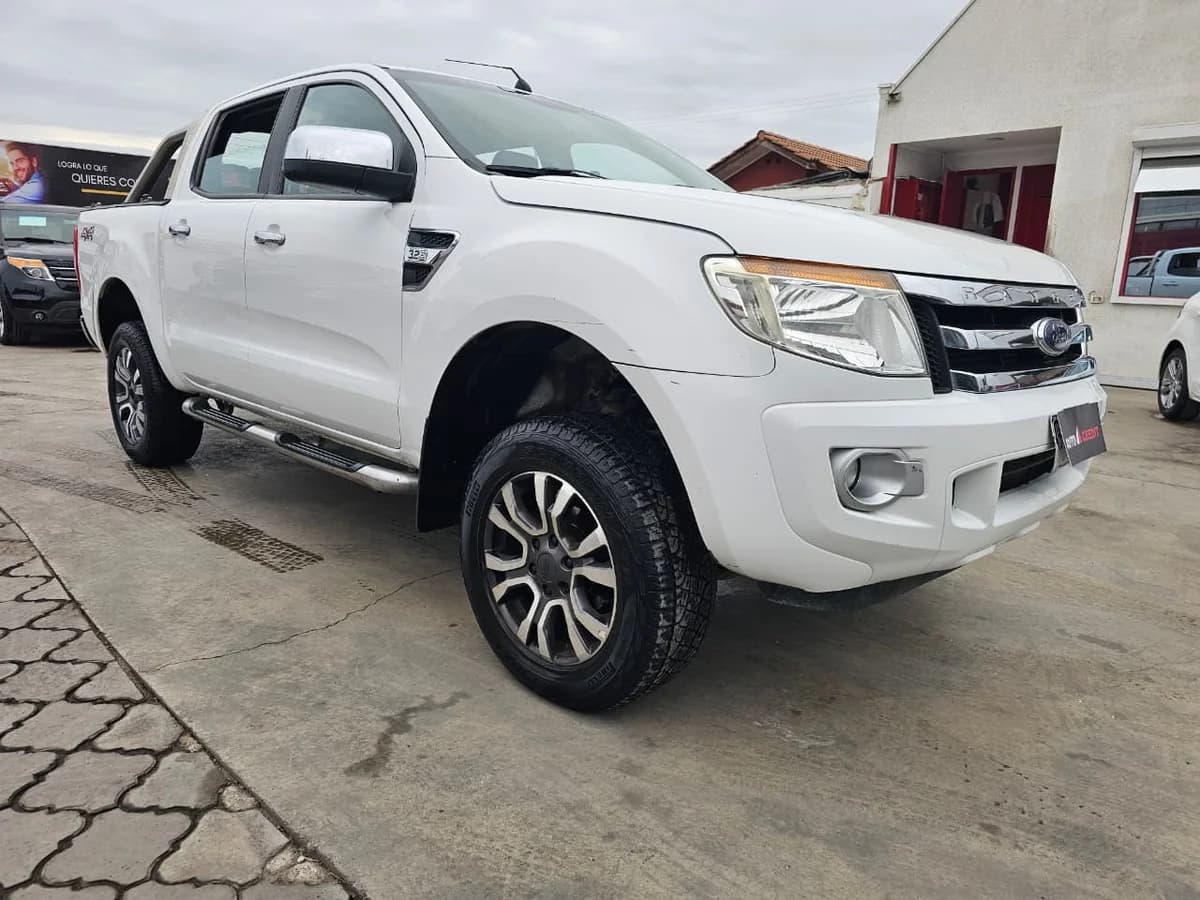 FORD RANGER 3.2 XLT DIESEL 4WD MT 4P 2015 - Imagen 2