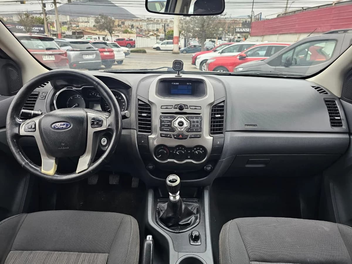 FORD RANGER 3.2 XLT DIESEL 4WD MT 4P 2015 - Imagen 3