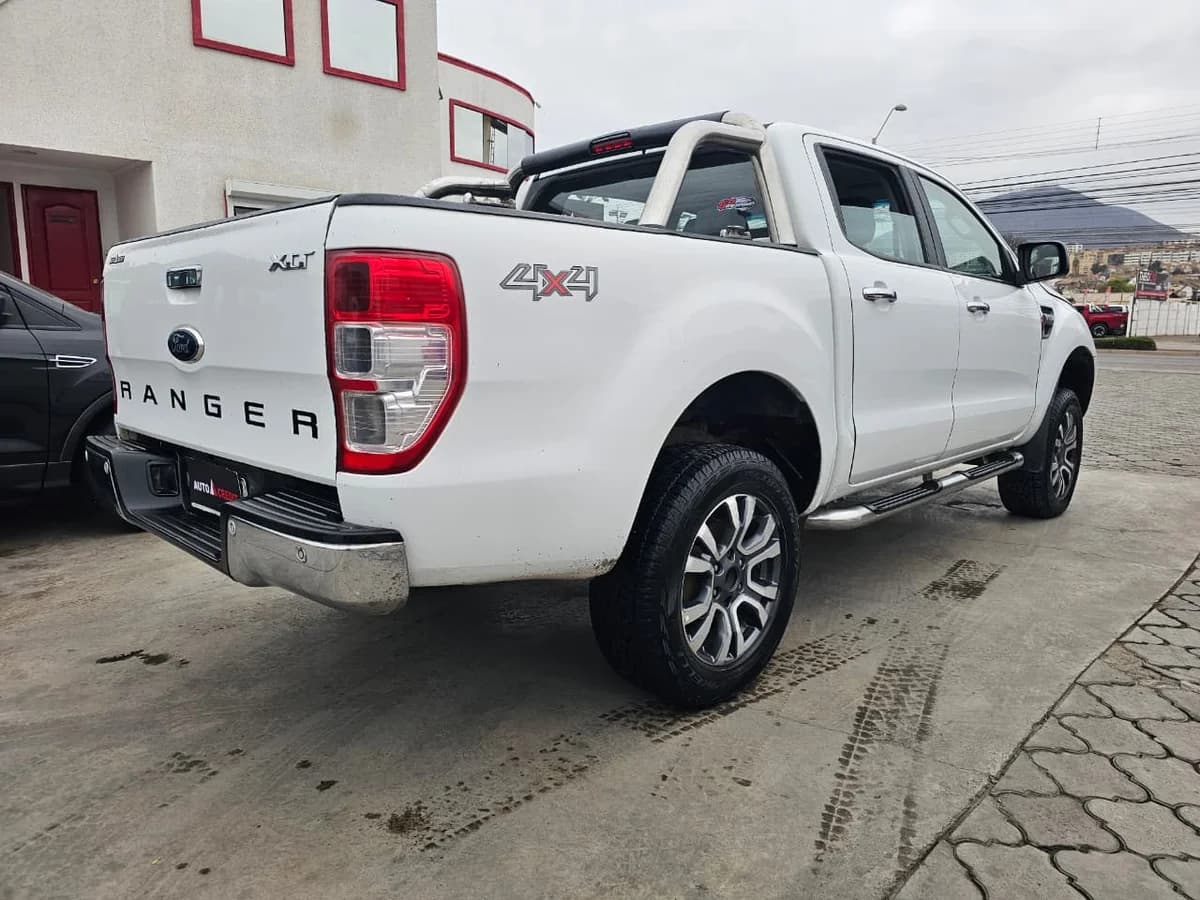 FORD RANGER 3.2 XLT DIESEL 4WD MT 4P 2015 - Imagen 7