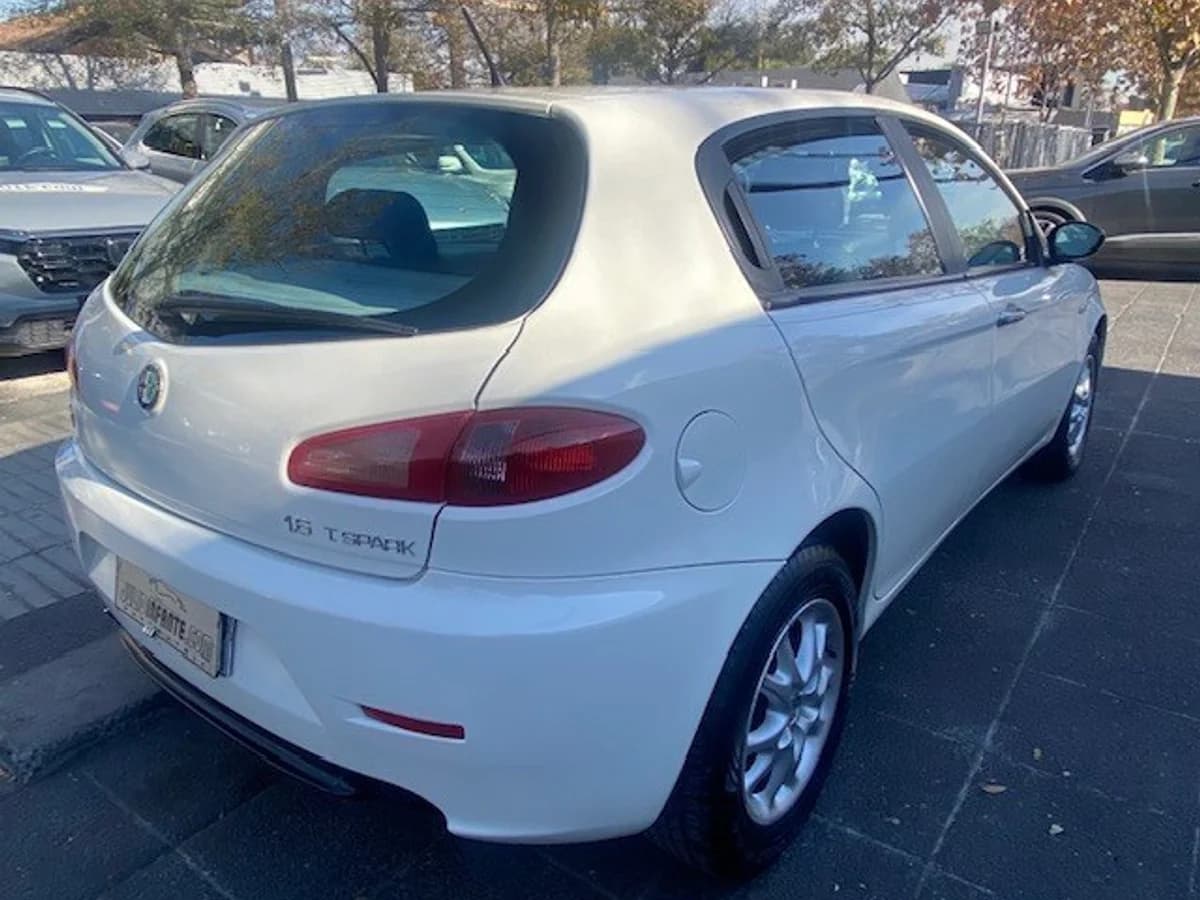 ALFA ROMEO 147 1.6 T. Spark 2008 - Imagen 2