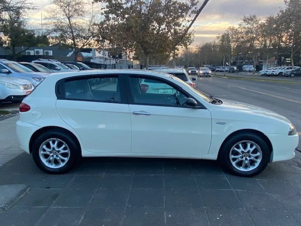 ALFA ROMEO 147 1.6 T. Spark 2008 - Imagen 6