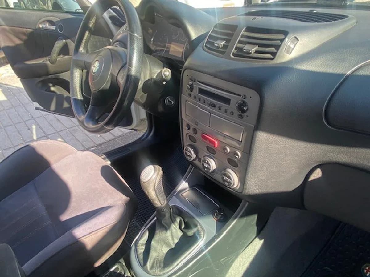 ALFA ROMEO 147 1.6 T. Spark 2008 - Imagen 25