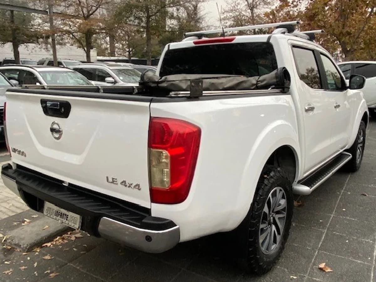 NISSAN NP300 4x4 2.3 Autom. 1 dueño. 2019 - Imagen 2