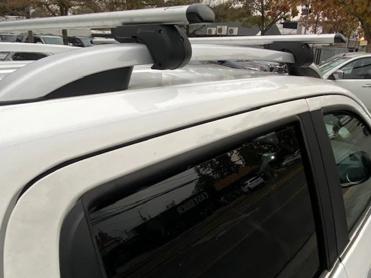 NISSAN NP300 4x4 2.3 Autom. 1 dueño. 2019 - Imagen 12