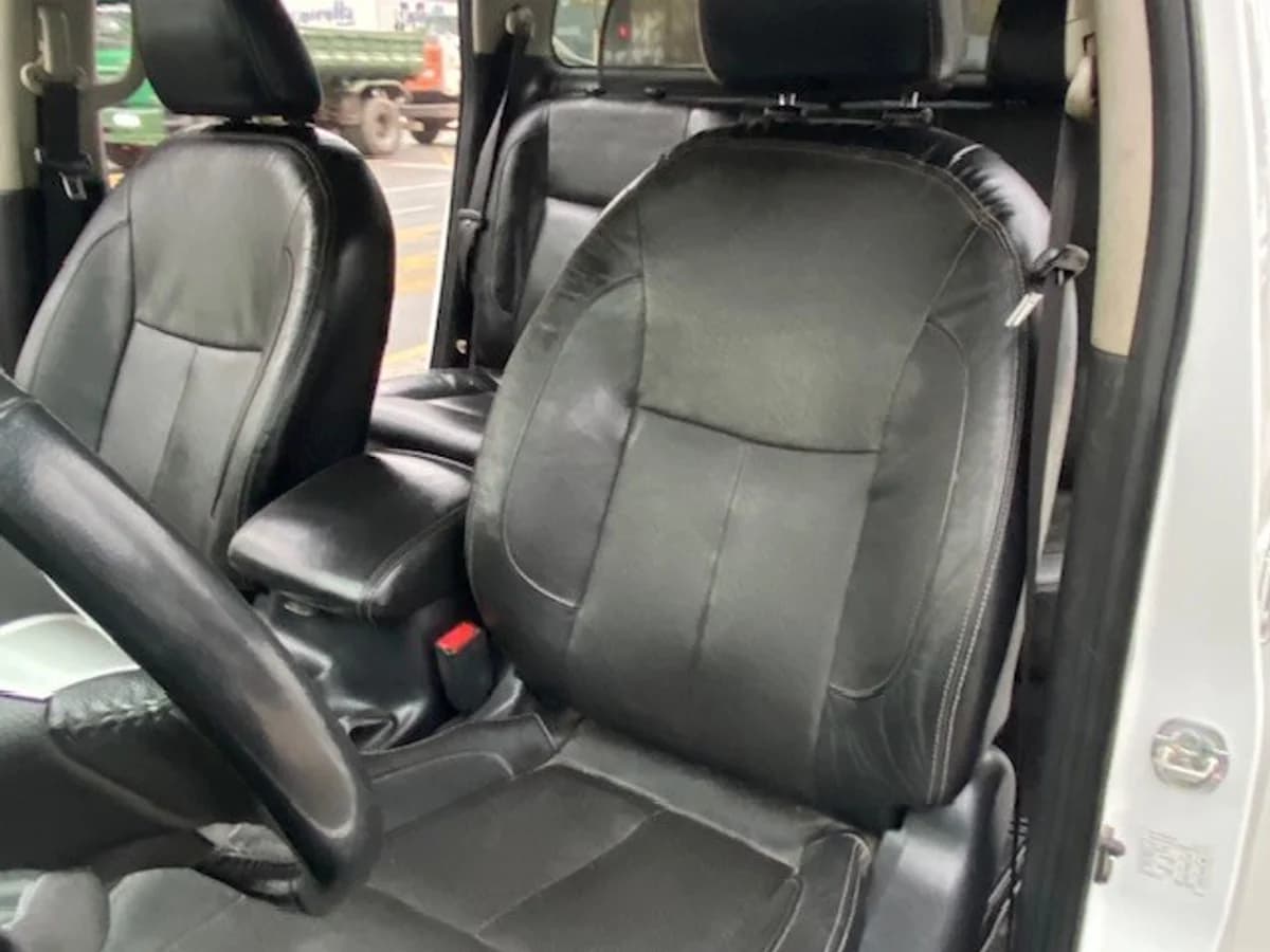 NISSAN NP300 4x4 2.3 Autom. 1 dueño. 2019 - Imagen 20