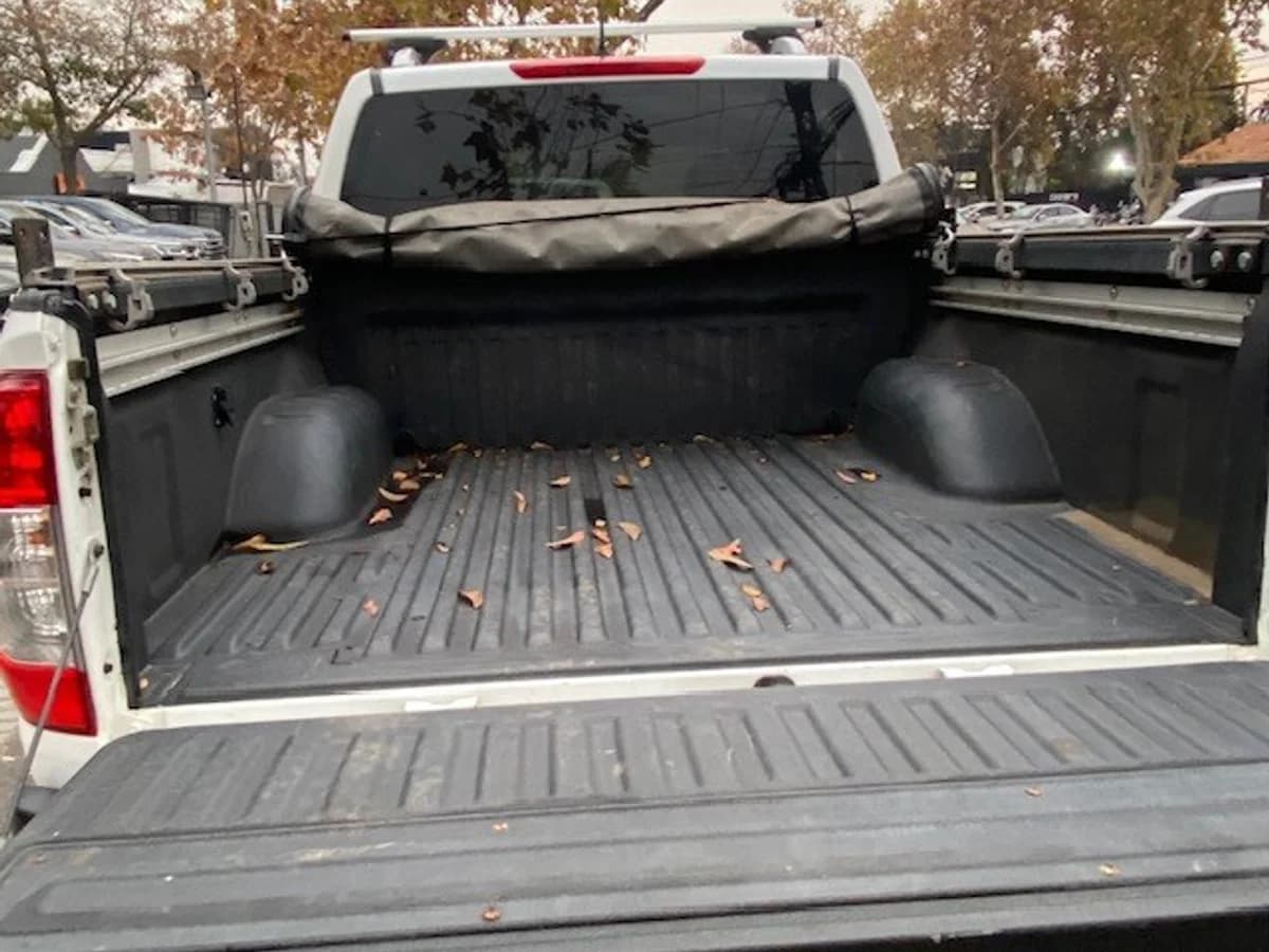 NISSAN NP300 4x4 2.3 Autom. 1 dueño. 2019 - Imagen 24