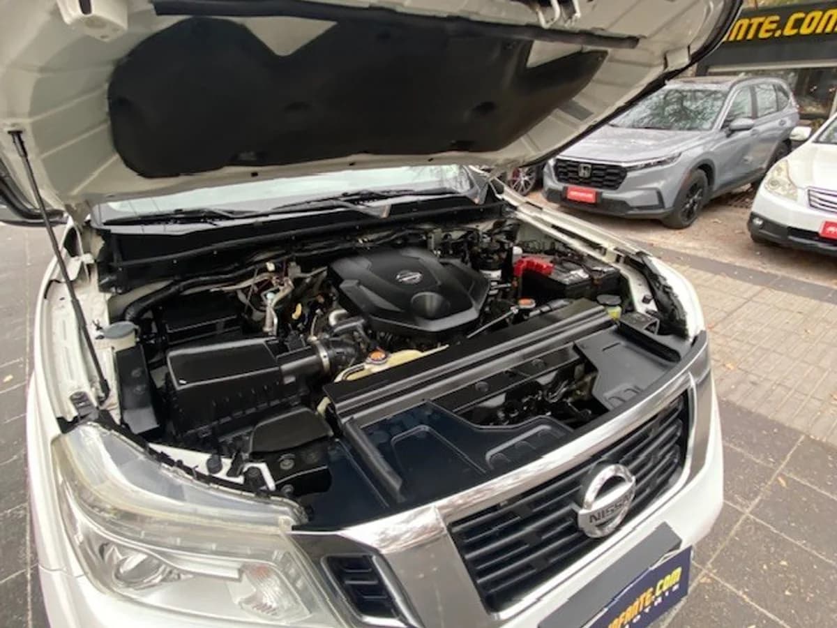 NISSAN NP300 4x4 2.3 Autom. 1 dueño. 2019 - Imagen 25