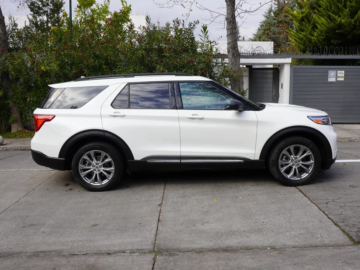 FORD EXPLORER XLT 2.3 4x4 2021 - Imagen 4