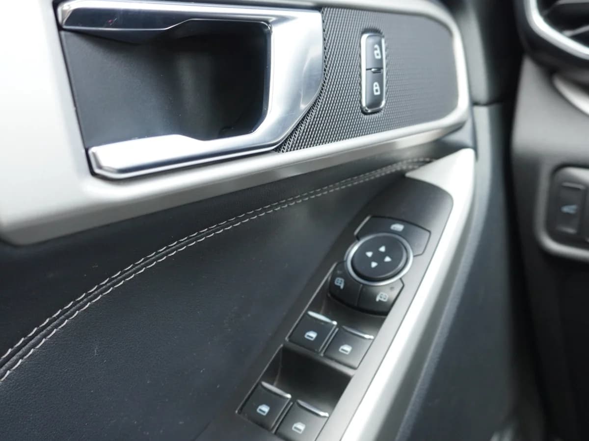 FORD EXPLORER XLT 2.3 4x4 2021 - Imagen 31