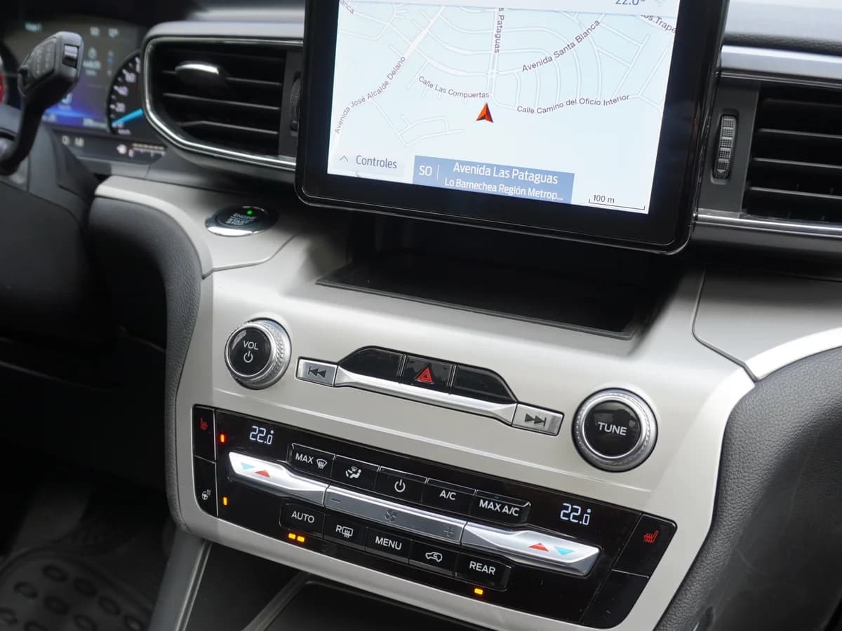 FORD EXPLORER XLT 2.3 4x4 2021 - Imagen 32