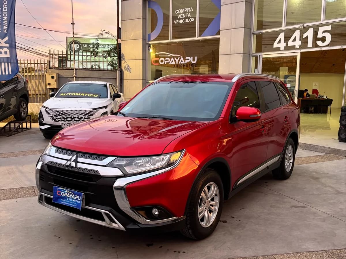 MITSUBISHI Outlander 2.0 2020 - Imagen 2
