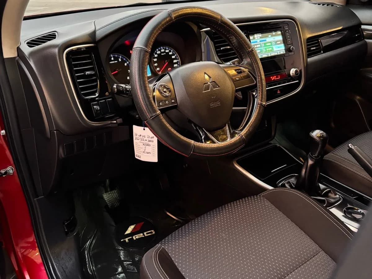 MITSUBISHI Outlander 2.0 2020 - Imagen 8
