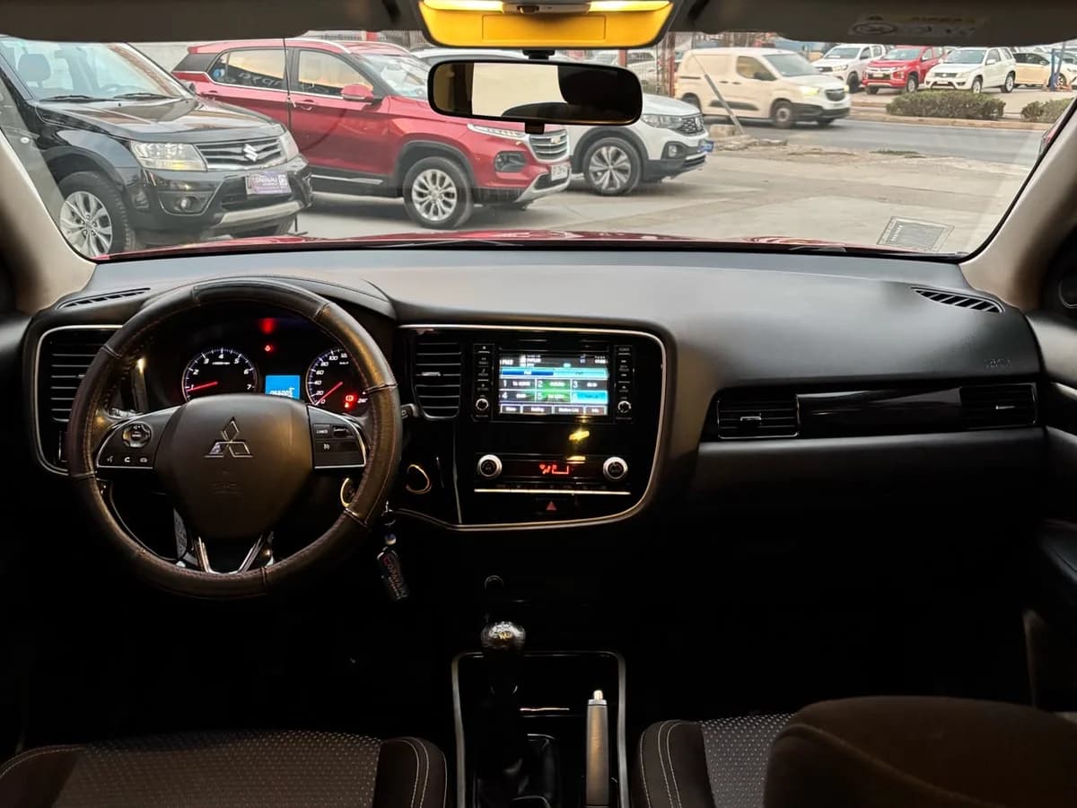 MITSUBISHI Outlander 2.0 2020 - Imagen 10