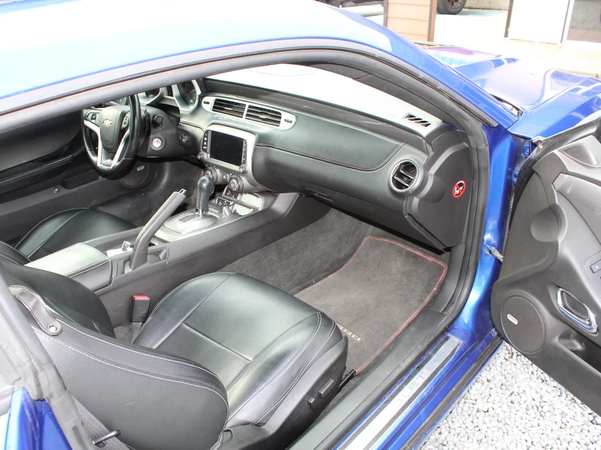 CHEVROLET CAMARO II 6.2 AT 6.2 SS 4X2 NB AT 2P 2014 - Imagen 5