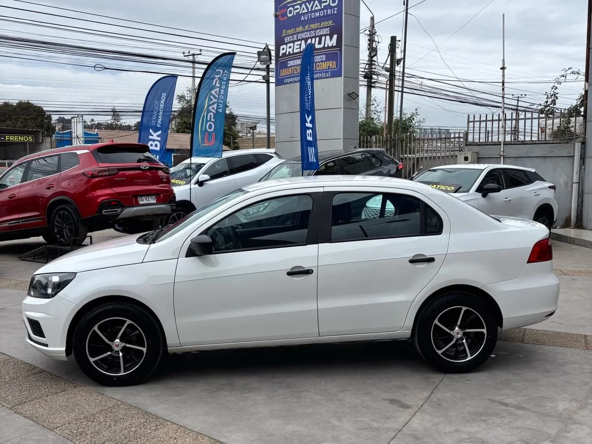 VOLKSWAGEN Voyage TRENDLINE 1.6 2020 - Imagen 4