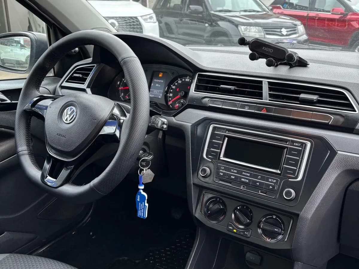 VOLKSWAGEN Voyage TRENDLINE 1.6 2020 - Imagen 7