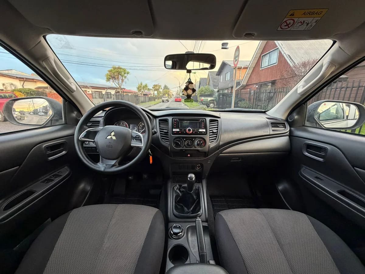 MITSUBISHI l200 KATANA CRT 4X4 2.4 2022 - Imagen 14