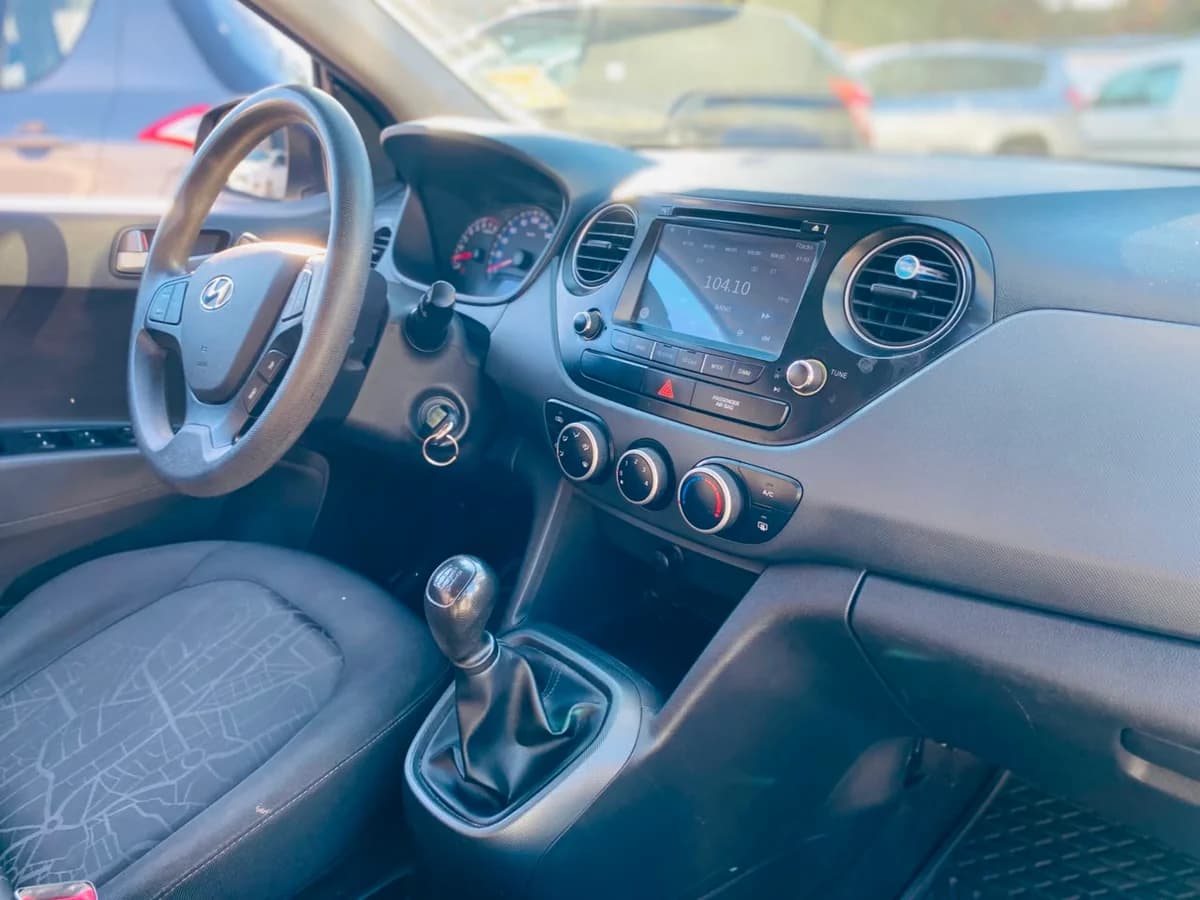 HYUNDAI Grand i10 BA GLS 1.2 2017 - Imagen 9