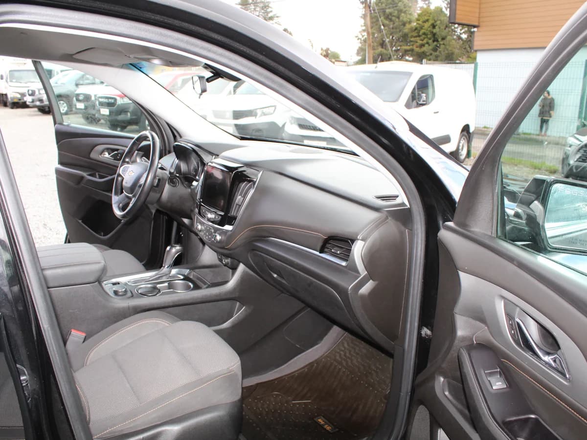 CHEVROLET TRAVERSE 3.6 3.6 LT FWD II AT 5P 2021 - Imagen 5