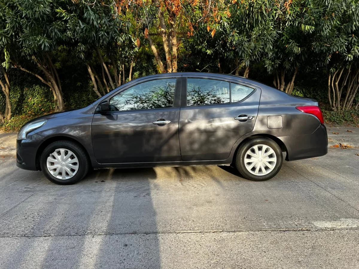NISSAN VERSA SENSE 1.6 L MT TAXI EJECUTIVO AÑO 2016 - Imagen 4