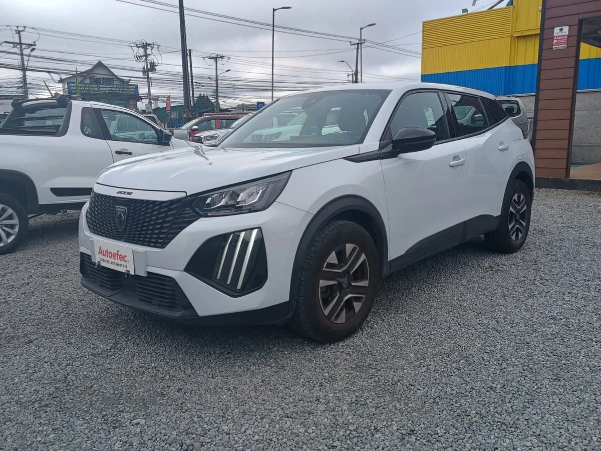 PEUGEOT 2008 1.2 2024 - Imagen 1