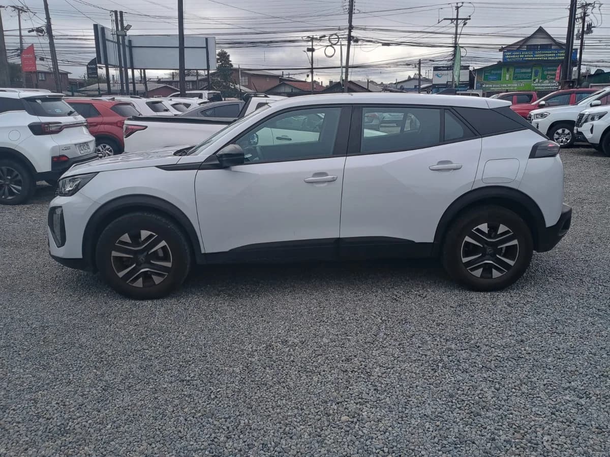 PEUGEOT 2008 1.2 2024 - Imagen 10