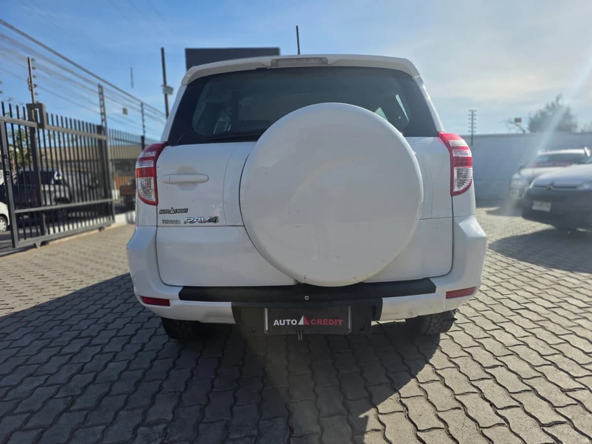 TOYOTA RAV4 2.4 AUT 2013 - Imagen 3