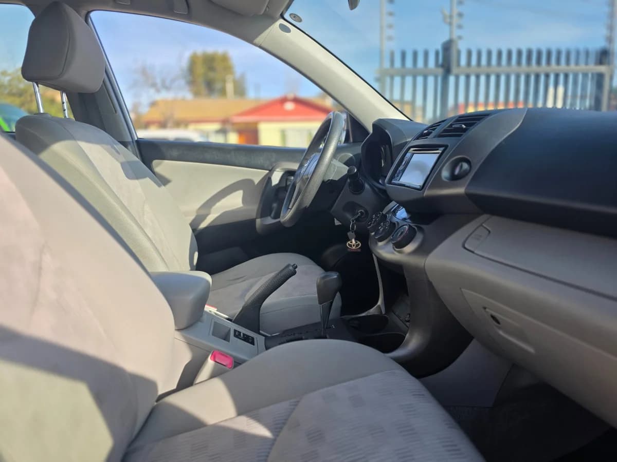 TOYOTA RAV4 2.4 AUT 2013 - Imagen 9